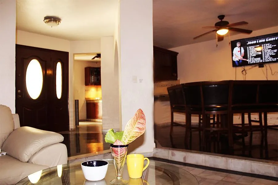 Casa Aurora Bed and Breakfast Κανκούν