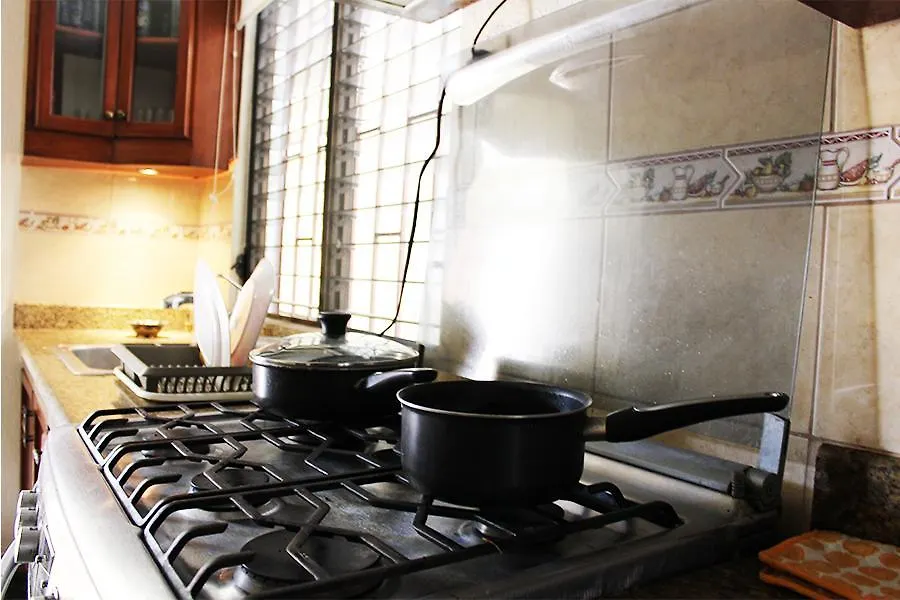 Casa Aurora Bed and Breakfast Κανκούν